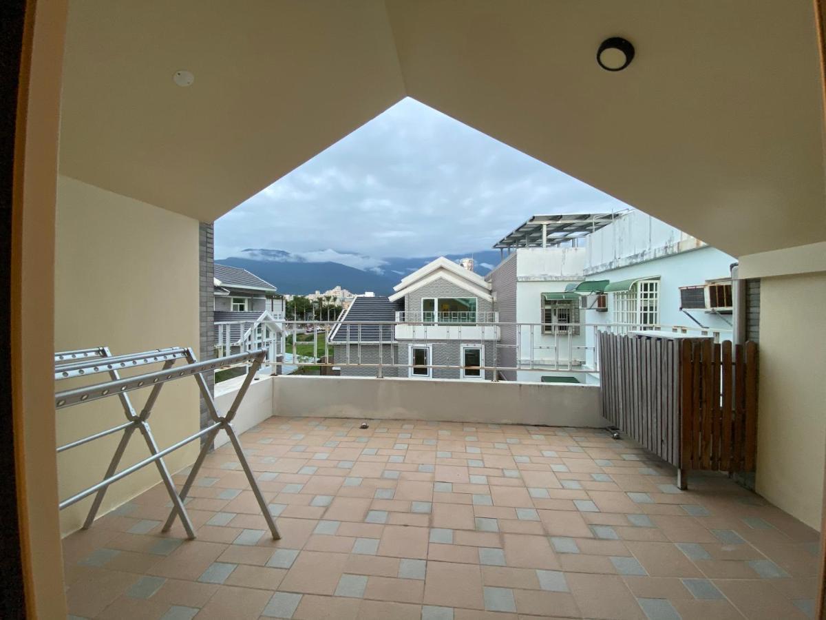 北歐小宅-市區電梯民宿附停車位 Città di Hualien Esterno foto